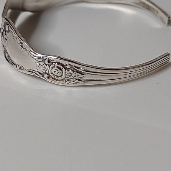 6.5 Inch Vintage Oneida Spoon Bracelet - Picture 4 of 8